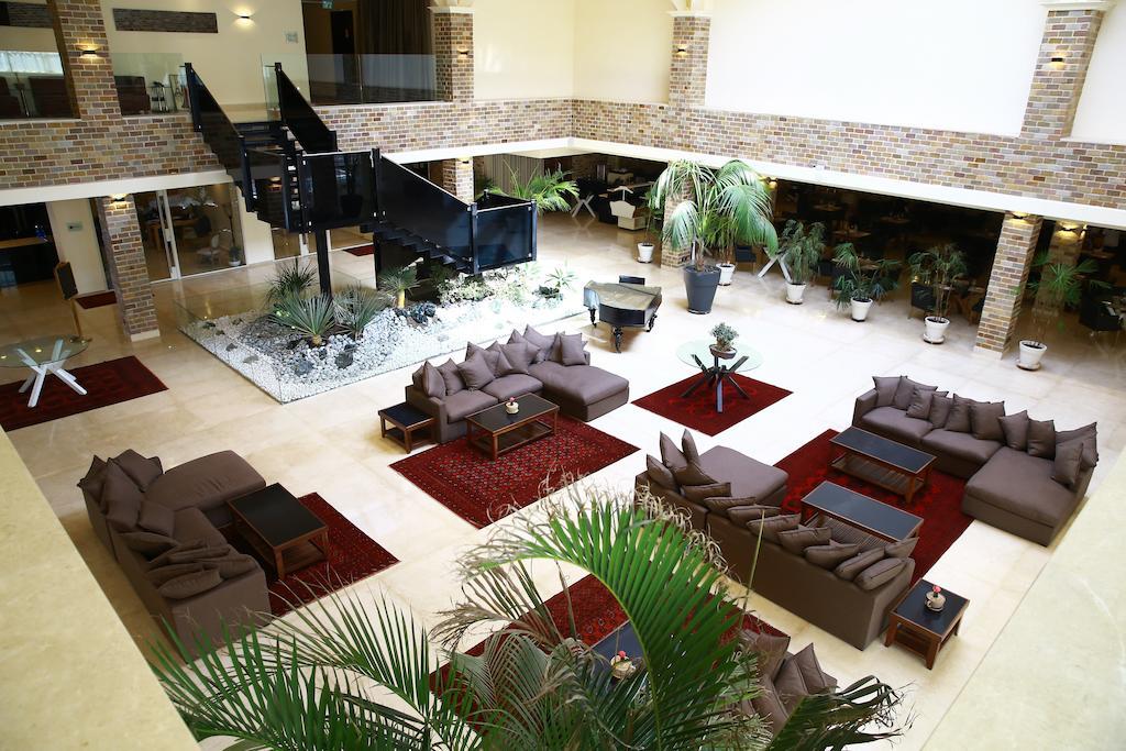 Garden Hotel Haifa Buitenkant foto