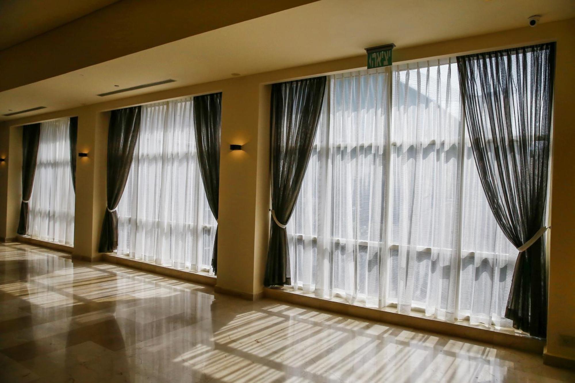 Garden Hotel Haifa Buitenkant foto