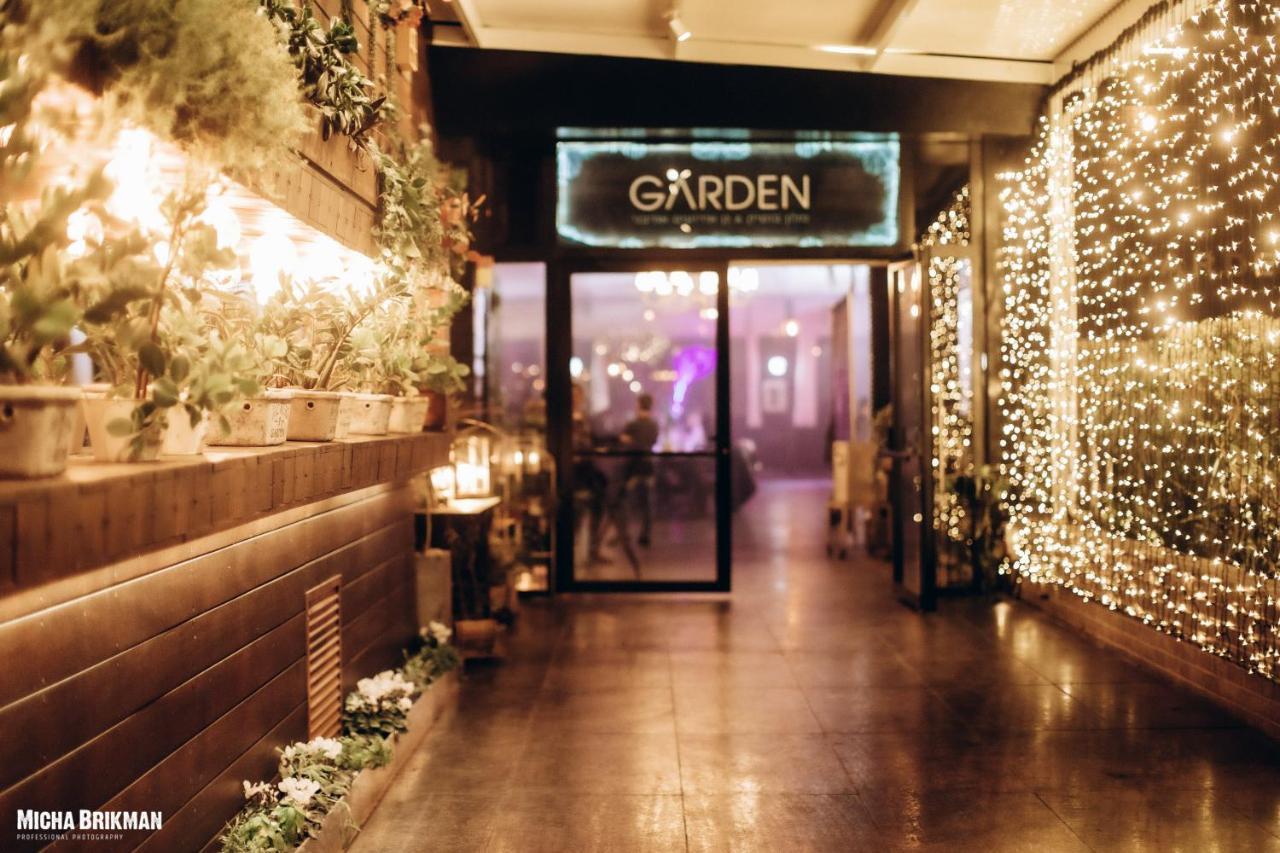 Garden Hotel Haifa Buitenkant foto